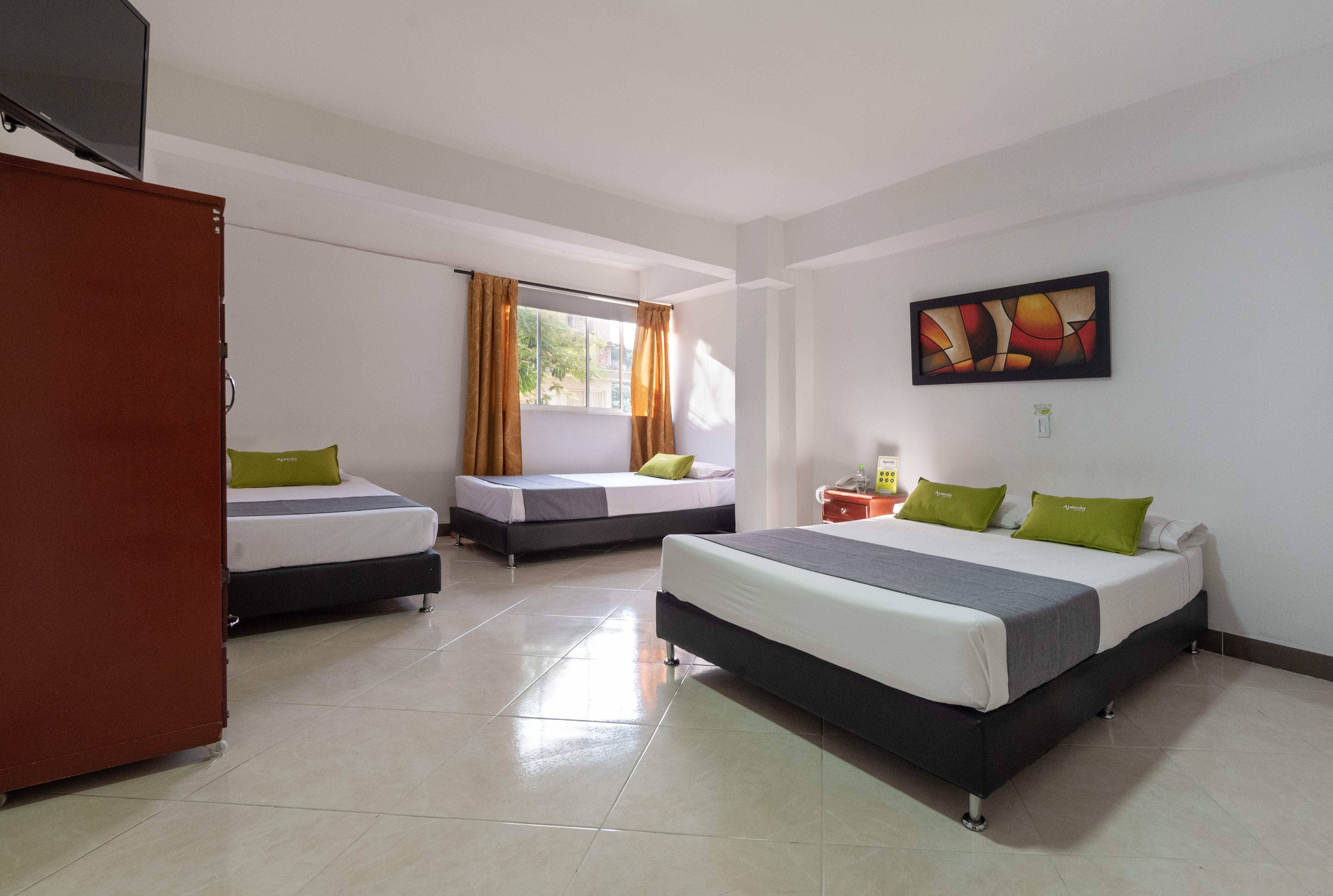 Ayenda 1234 Imperio 70 Hotel Меделин Екстериор снимка